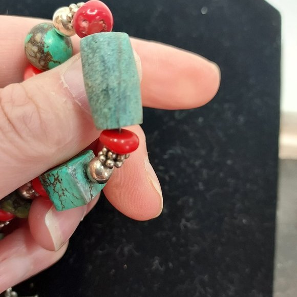 Two faux turquoise & coral Bracelets - Picture 4 of 12